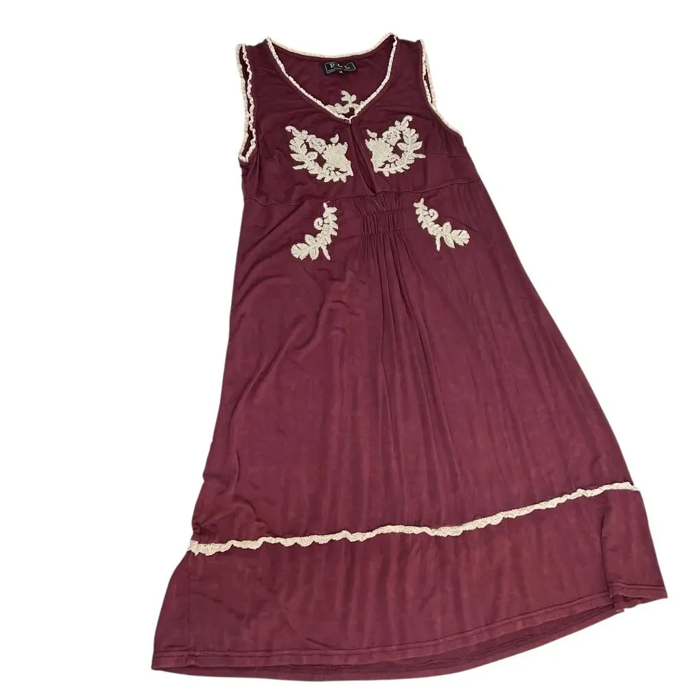 POL Embroidered Sleeveless Burgundy Dress Size Medium Flowy Boho Romantic Indie